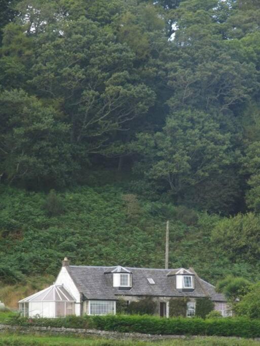 Beautiful Spacious Old Schoolhouse With Stunning Sea Views And Beach Nearby Villa Port Bannatyne Exterior foto